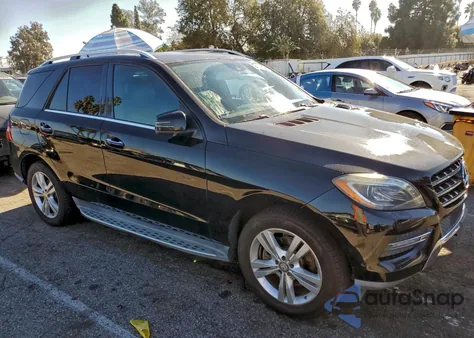 2013 Mercedes-Benz Ml 350 z USA, uszkodzony, nr VIN 4JGDA5JB8DA113363